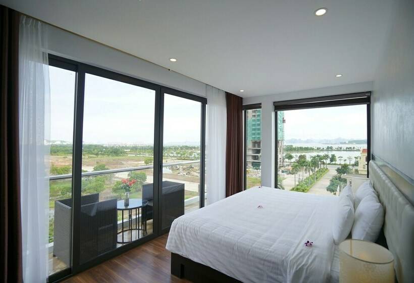 اتاق لوکس, Merit