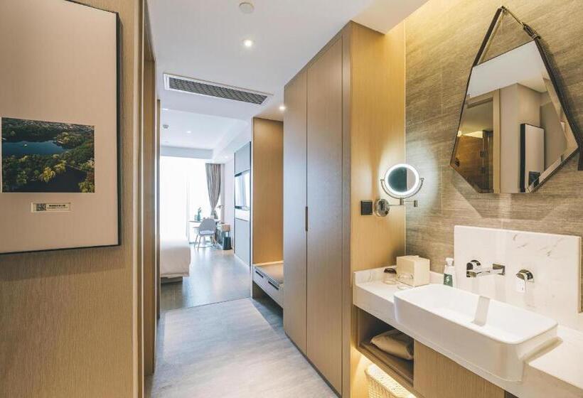 Номер Стандарт, Atour Hotel Ningbo Sanjiangkou Bund Book City