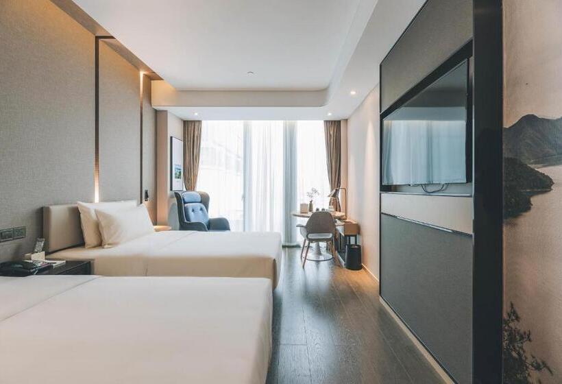 Номер Стандарт, Atour Hotel Ningbo Sanjiangkou Bund Book City