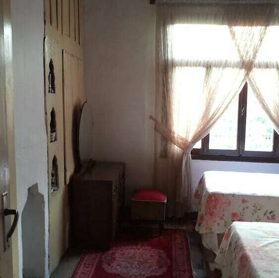 غرفة إقتصادية, Payidar Konak Ve Cafe