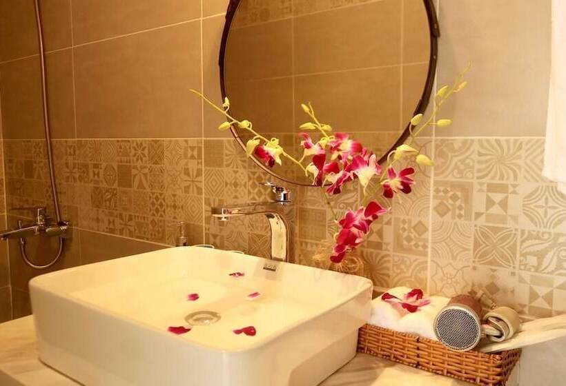 اتاق لوکس با چشمانداز دریا, Vida Loca Sunset Beach Resort