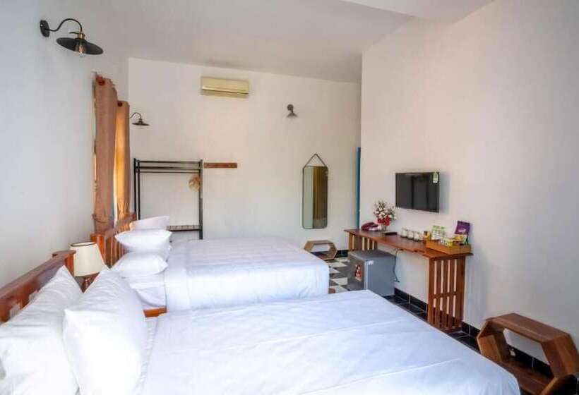 اتاق لوکس سه تخته, Vida Loca Sunset Beach Resort