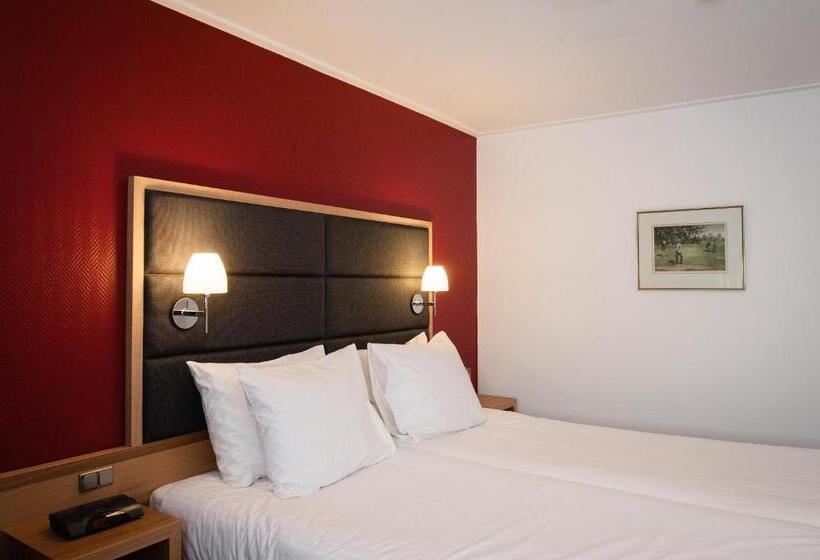 Quarto Estandar com Sacada, Restaurant Het Witte Huis