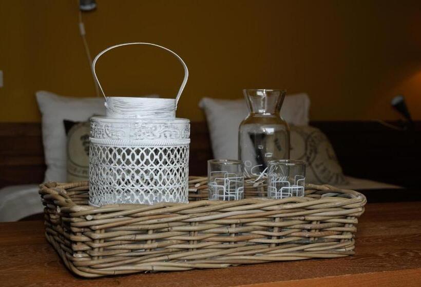 חדר דלוקס, Restaurant It Posthus