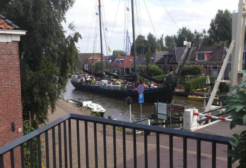 חדר דלוקס, Restaurant It Posthus