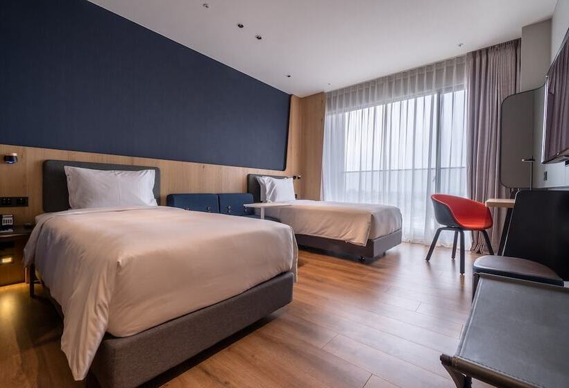 Quarto standard, Holiday Inn Express Chiayi, An Ihg