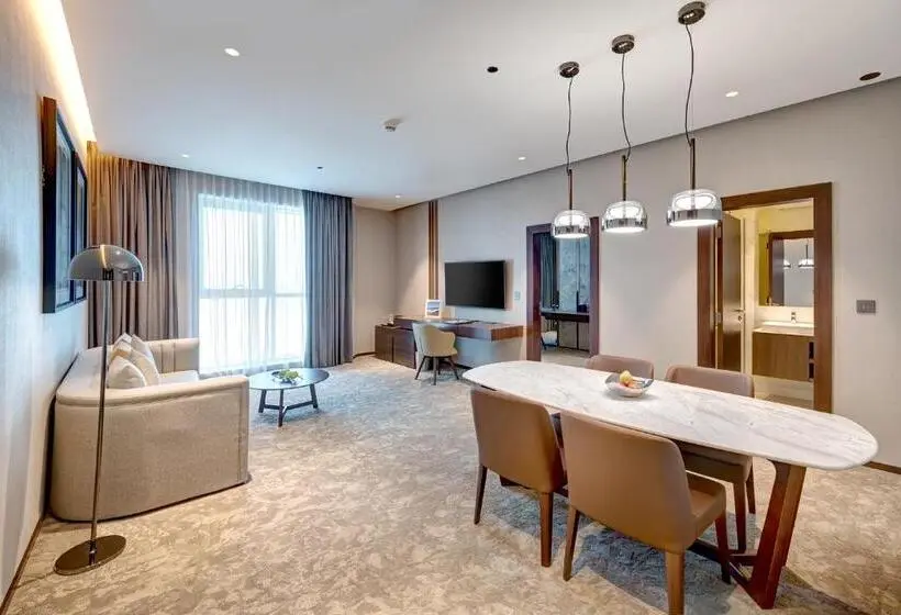 Deluxe-sviitti, Millennium Place Barsha Heights Hotel