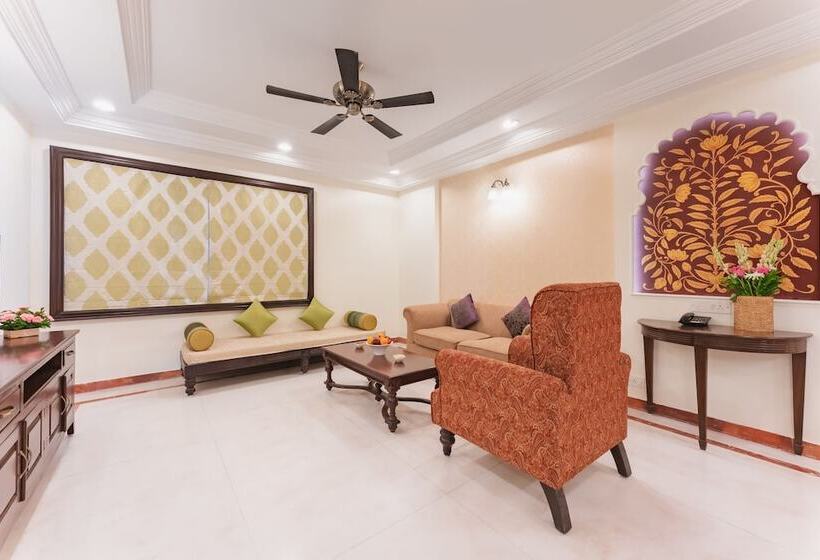 Люкс Повышенной Комфортности, Shree Vallabh Vilas Lords Plaza Nathdwara   Pure Veg