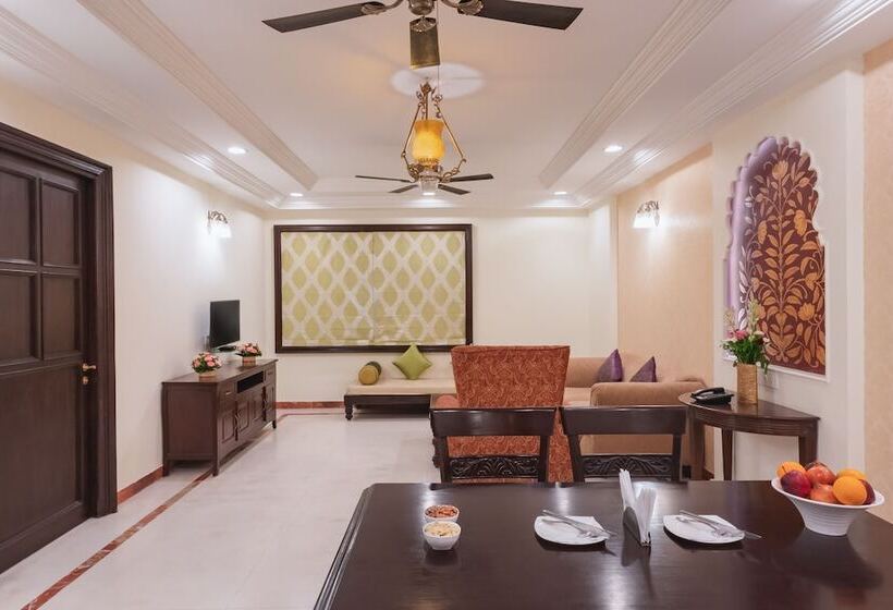 סוויטה דלוקס, Shree Vallabh Vilas Lords Plaza Nathdwara   Pure Veg