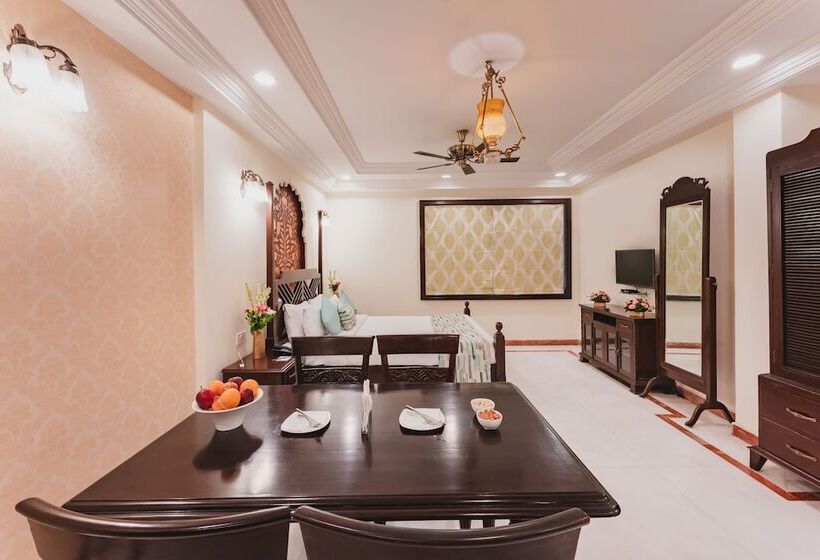 Люкс Повышенной Комфортности, Shree Vallabh Vilas Lords Plaza Nathdwara   Pure Veg