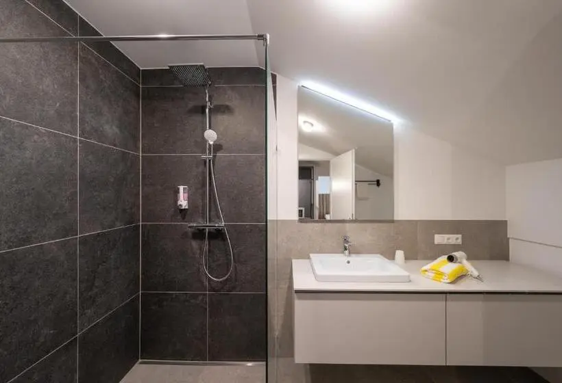 1 Bedroom Apartment with Balcony, Appartements Zur Sonne