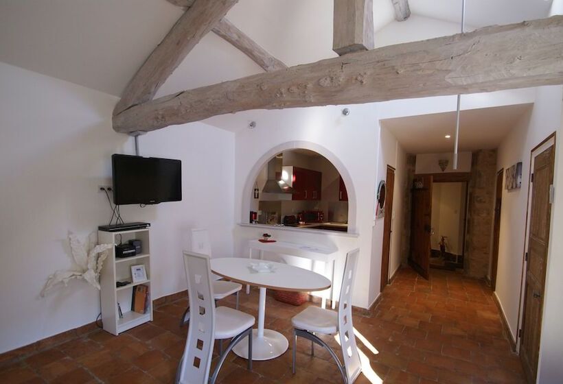 דירת חדר סופריור, Maison Bersane