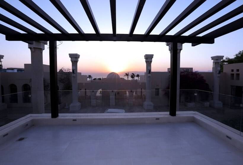 کابین, Tala Bay Residence Families Only