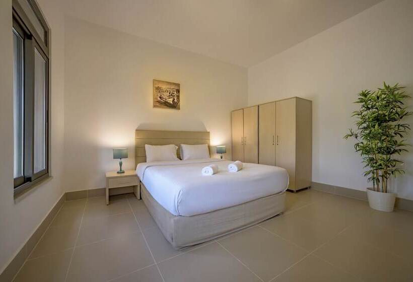 ویلای 3 خوابه با استخر, Tala Bay Residence Families Only