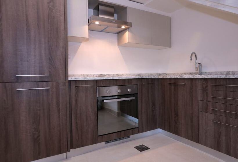 کابین, Tala Bay Residence Families Only