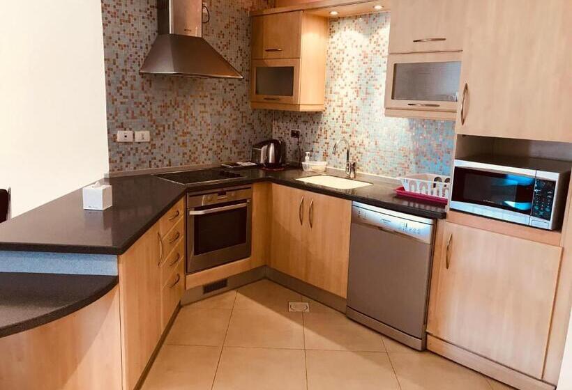 آپارتمان پریمیوم 1 خوابه, Tala Bay Residence Families Only