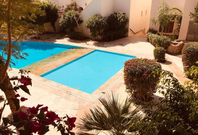 آپارتمان 3 خوابه, Tala Bay Residence Families Only