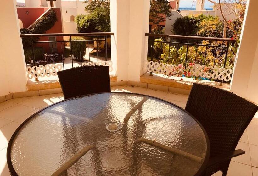 آپارتمان 3 خوابه, Tala Bay Residence Families Only