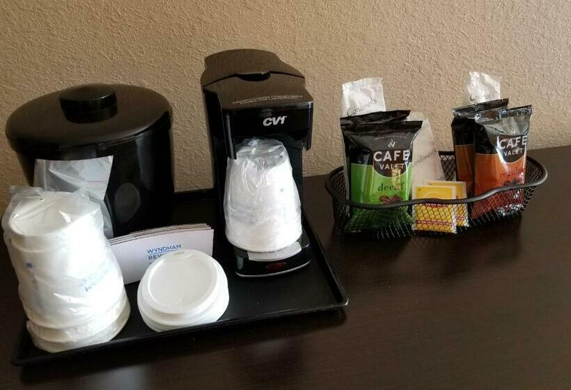 غرفه قياسيه سريرين مزدوجين, Baymont By Wyndham Plainfield/ Indianapolis Arpt Area