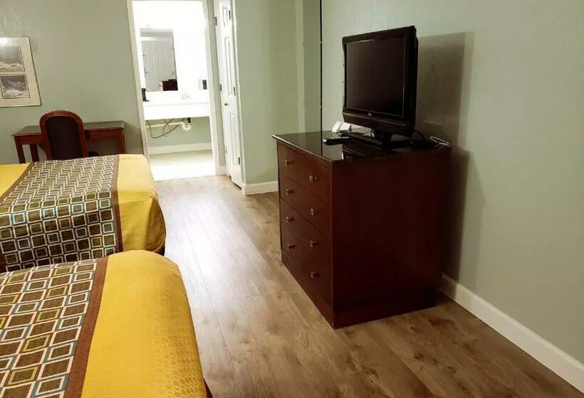 ２ダブルベッドのスタンダードルーム, Econo Lodge Richmond North Chesterfield