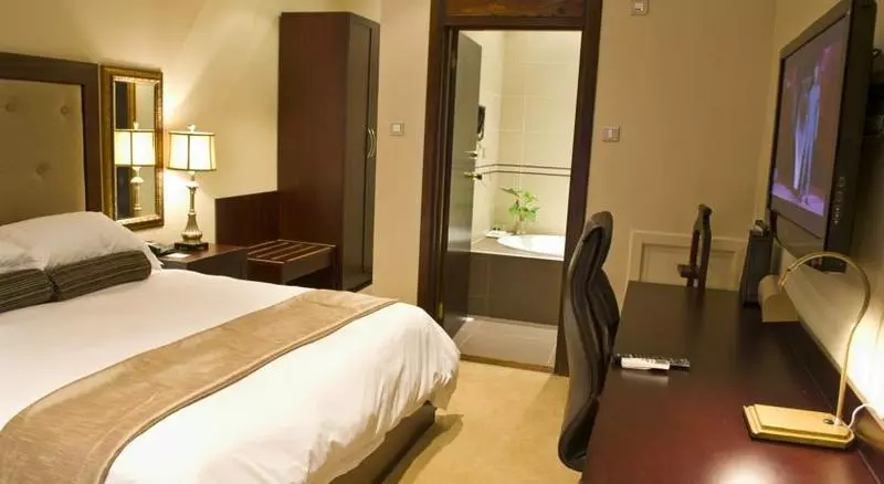 اتاق استاندارد با تخت بزرگ برای معلولان, La Quinta By Wyndham Ft. Lauderdale Airport