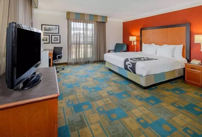 デラックスルーム, La Quinta Inn & Suites By Wyndham Irvine Spectrum