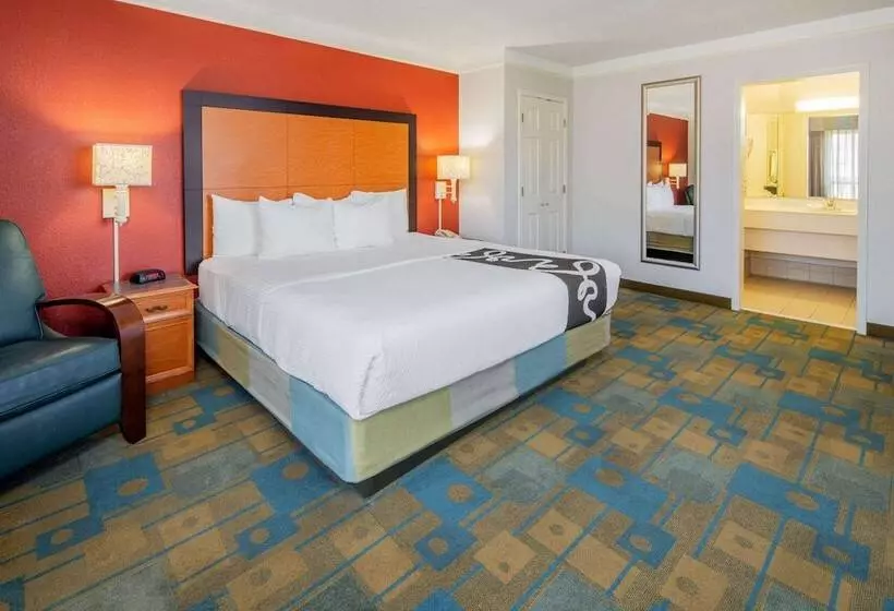 デラックスルーム, La Quinta Inn & Suites By Wyndham Irvine Spectrum