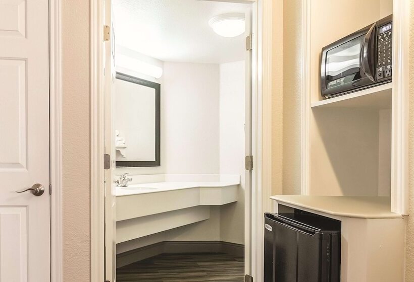 Номер Стандарт 2 Двуспальные Кровати, La Quinta By Wyndham Orlando Airport North