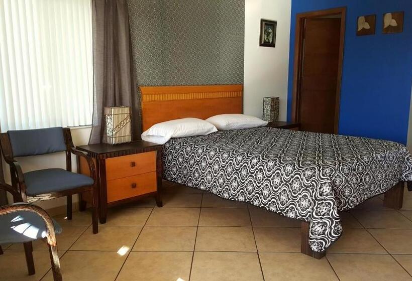 غرفة قياسية, Lago Motor Inn