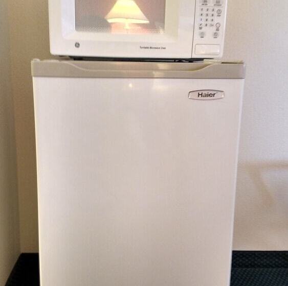 غرفه قياسيه سريرين مزدوجين, Lewis River Inn