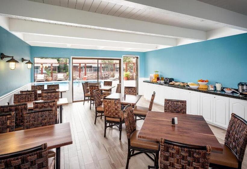 غرفه قياسيه سريرين مزدوجين, Lighthouse Lodge & Cottages