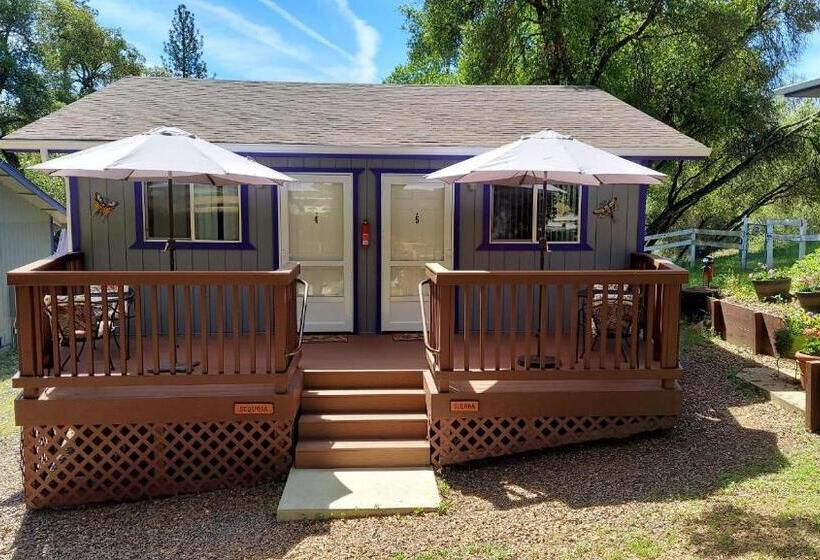 스탠다드 발코니 룸, Little Valley Inn