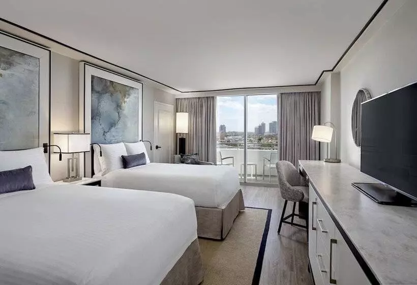 اتاق استاندارد با 2 تخت دوبل, Loews Miami Beach