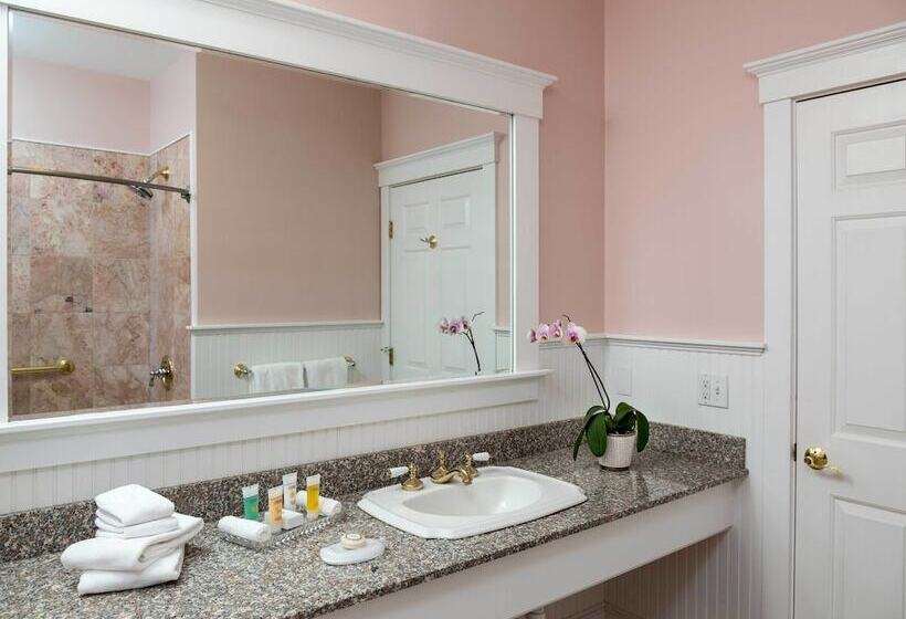 スイート, Lord Camden Inn