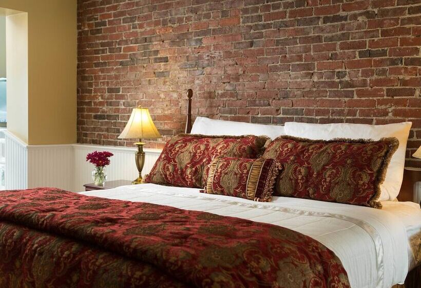 スイート, Lord Camden Inn