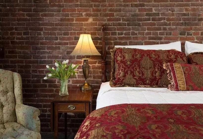 景色の見えるダブルベッドスタンダードルーム, Lord Camden Inn