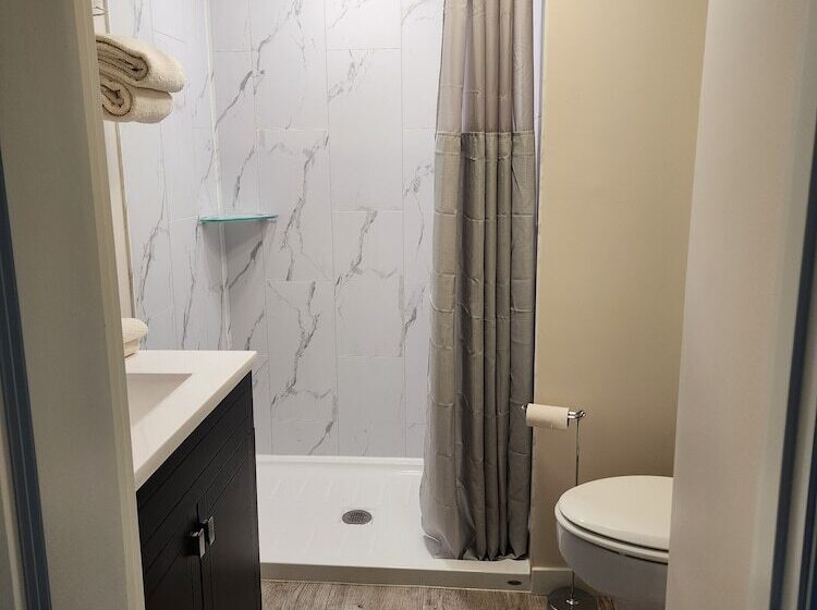 غرفة قياسية, Lowell Inn