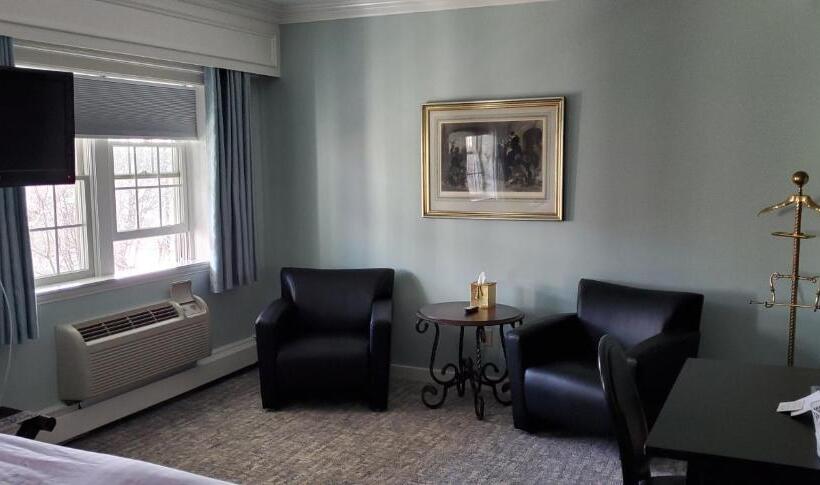 غرفة ديلوكس سرير كينج, Lowell Inn