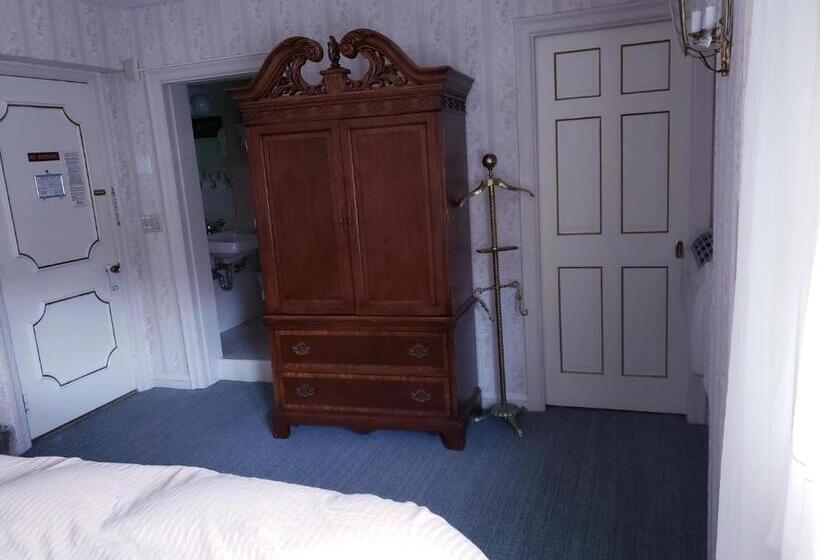 Номер Стандарт, Lowell Inn