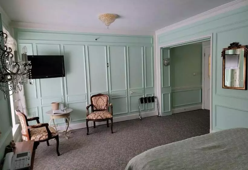 デラックストリプルルーム, Lowell Inn