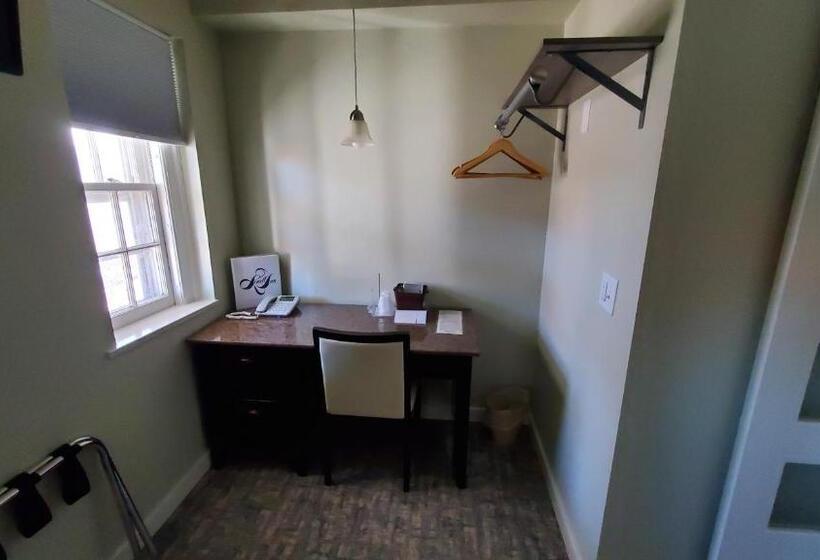 Номер Deluxe, Lowell Inn