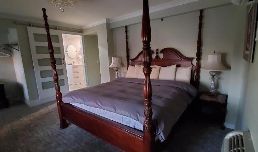 غرفة ديلوكس, Lowell Inn