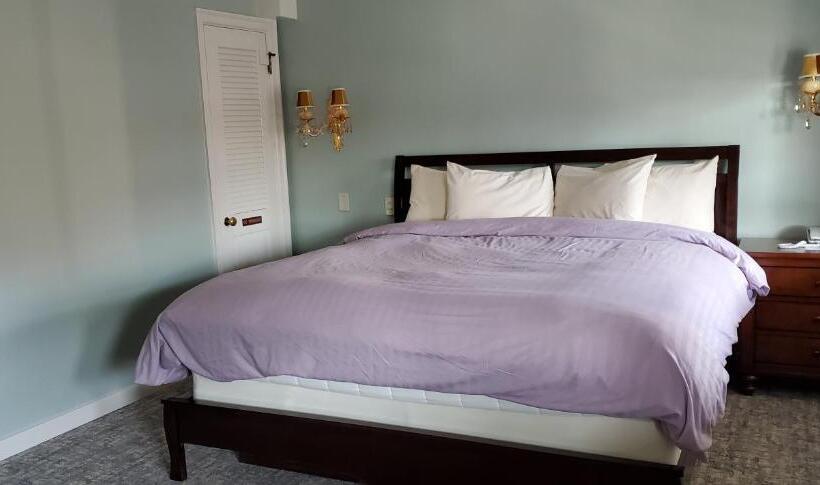 غرفة ديلوكس سرير كينج, Lowell Inn