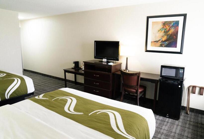 스탠다드 룸, Quality Inn Seymour I65