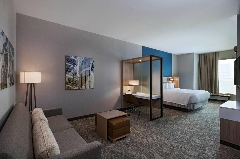 מיטת קינג בסוויטה, Springhill Suites Waco