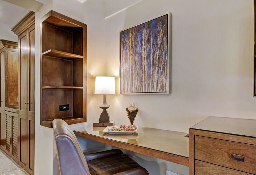 디럭스 룸, Lodge At Vail, A Rockresort