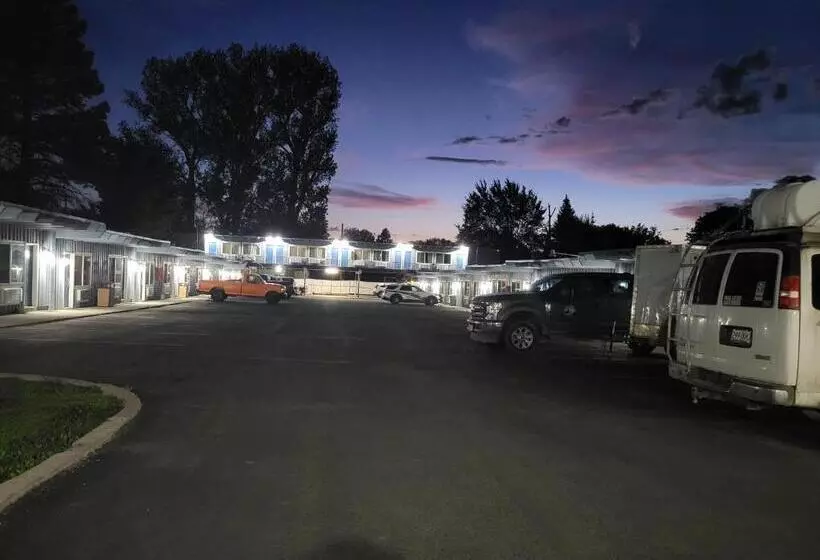 キングサイズベッドのスタンダードルーム, Lakeview Lodge Motel