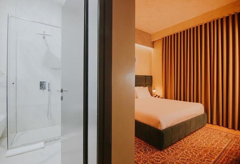 חדר דלוקס, Dim S Hotel & Restaurant