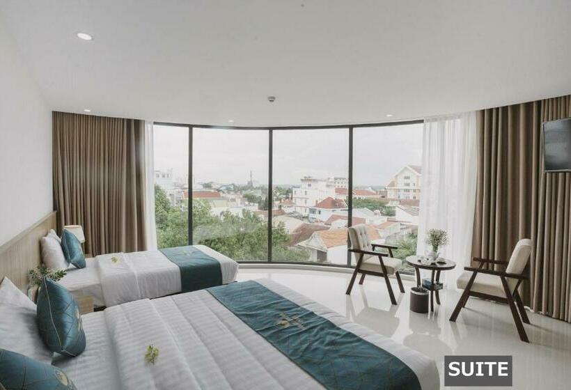 مجموعه ویستا شهر, Ban Me Central