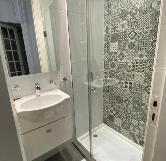 اتاق استاندارد, Chemin